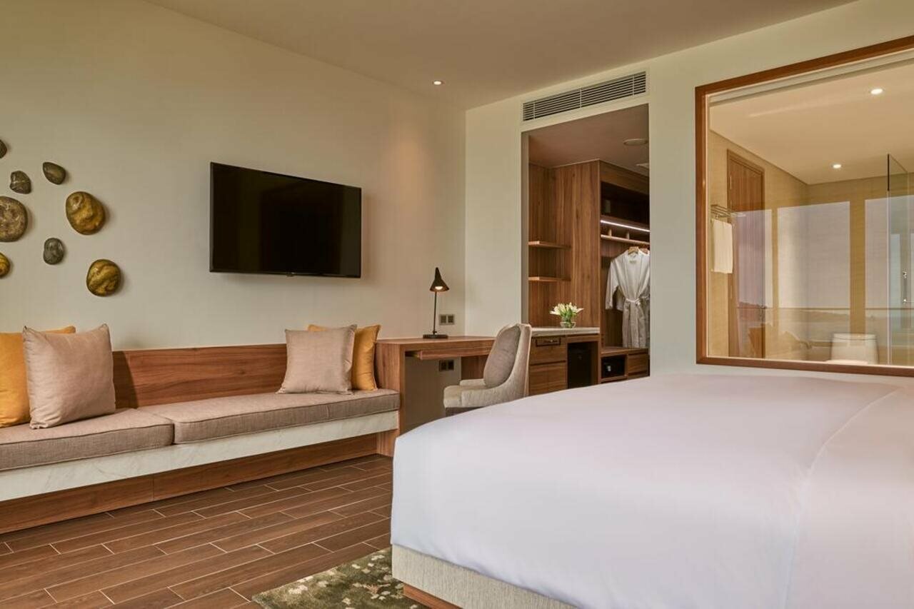 Фото Movenpick Resort Waverly Phu Quoc