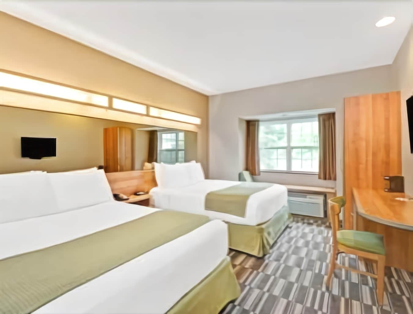 Фото Microtel Inn & Suites by Wyndham York