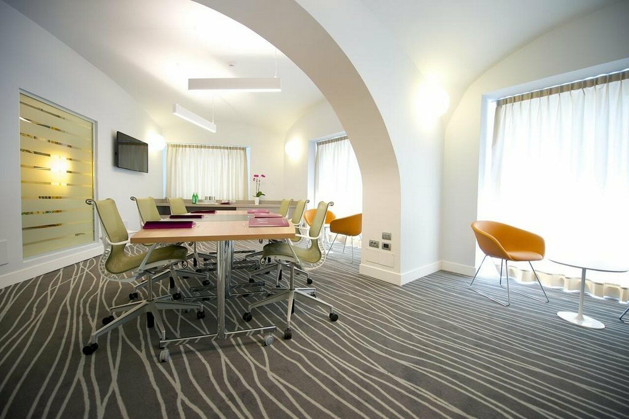 Фото Mercure Napoli Centro Angioino