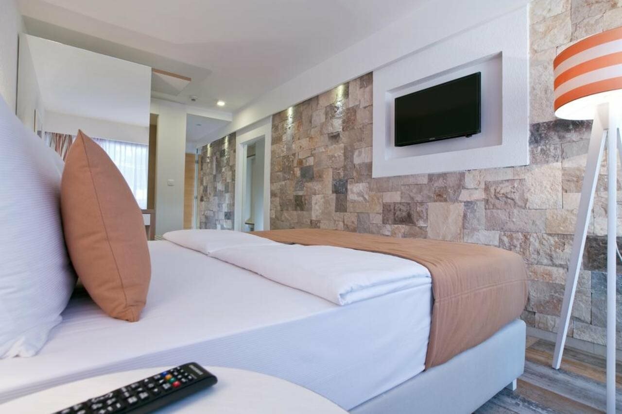 Фото Hotel Castellastva