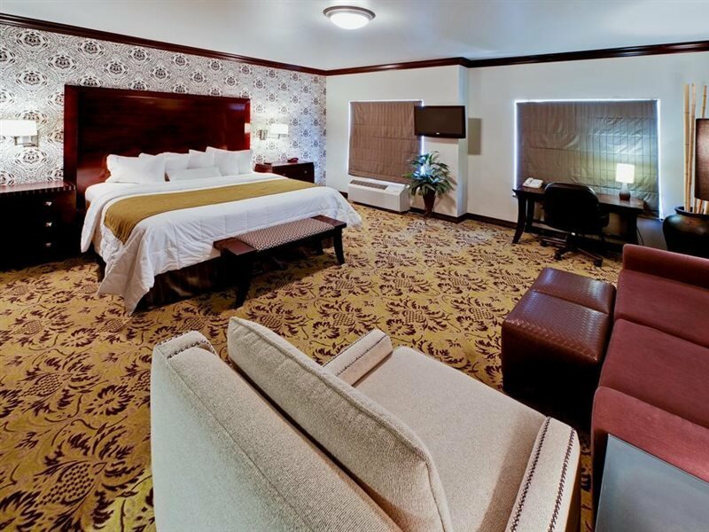 Фото Hawthorn Suites by Wyndham Lubbock