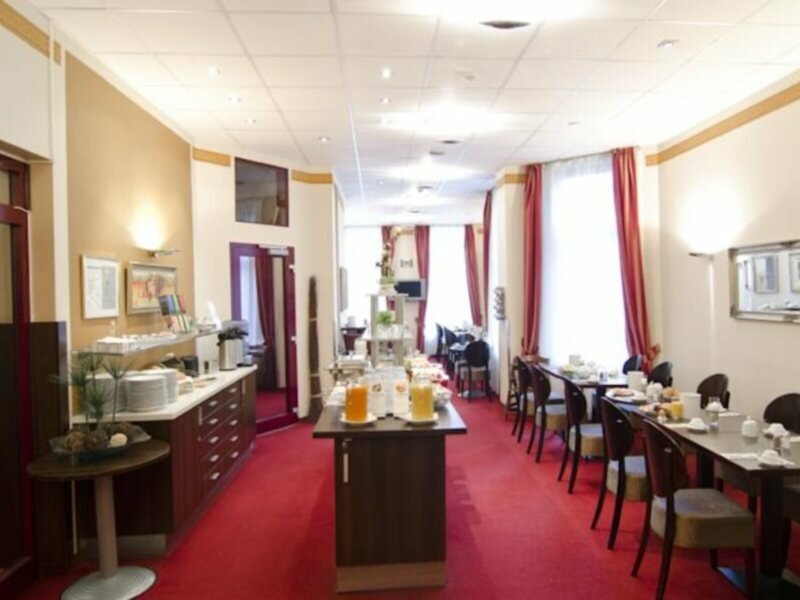 Фото Hotel Polo am Zob