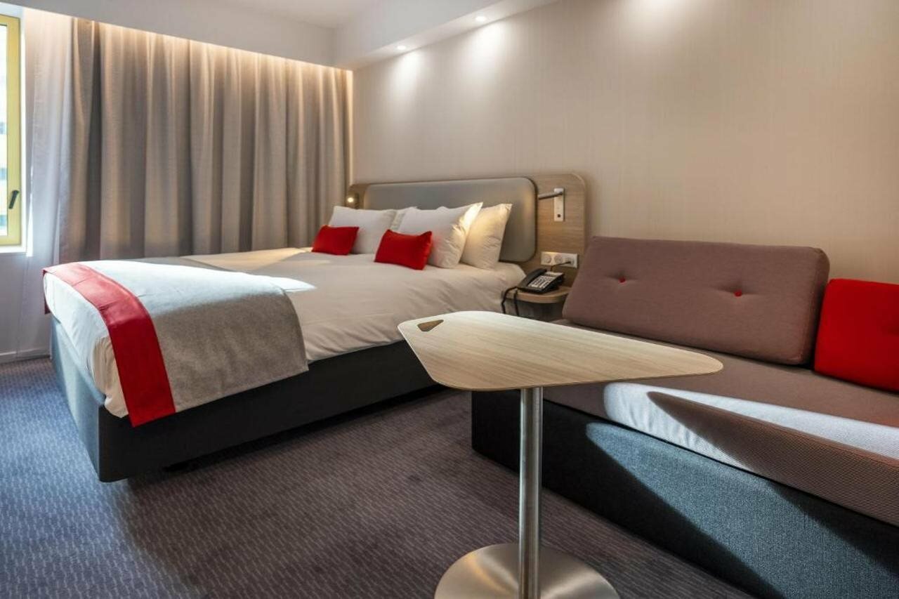 Фото Holiday Inn Express Nice - Grand Arenas, an Ihg Hotel