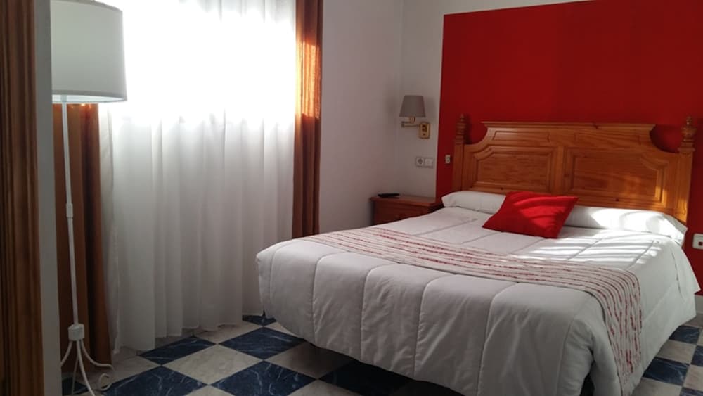 Фото Hotel Corona de Atarfe