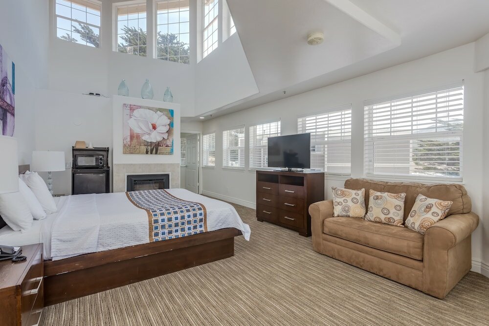 Фото Pacifica Beach Hotel