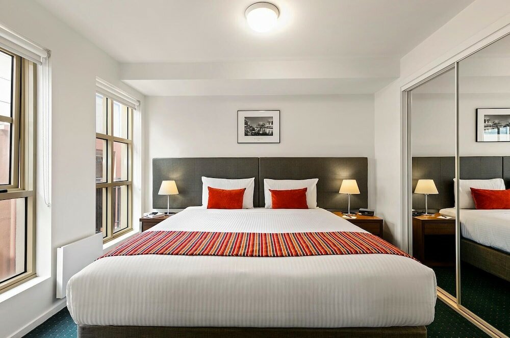 Фото Melbourne Carlton Central Apartment Hotel