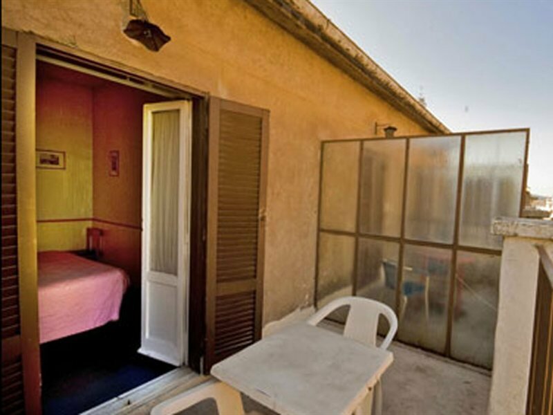 Фото Hotel Erdarelli