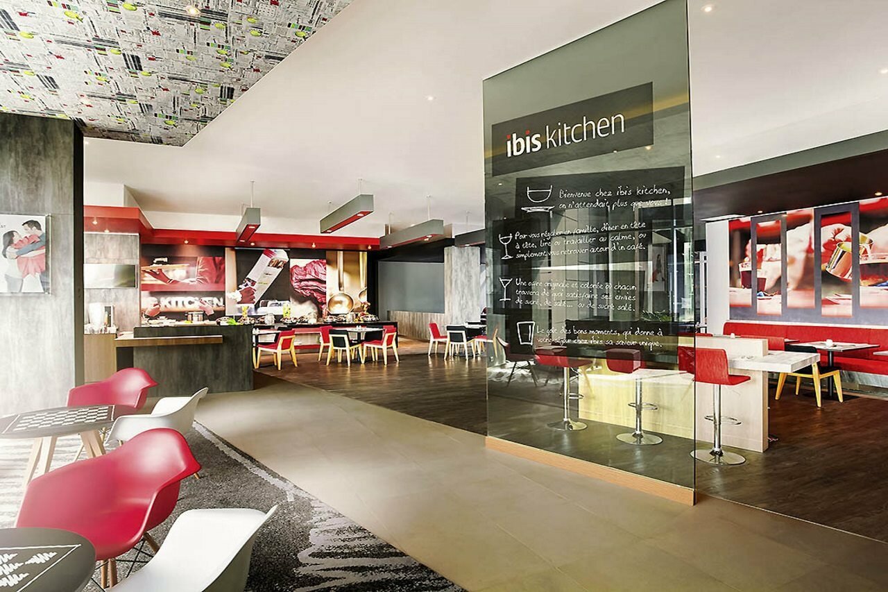 Фото Ibis Makassar City Center