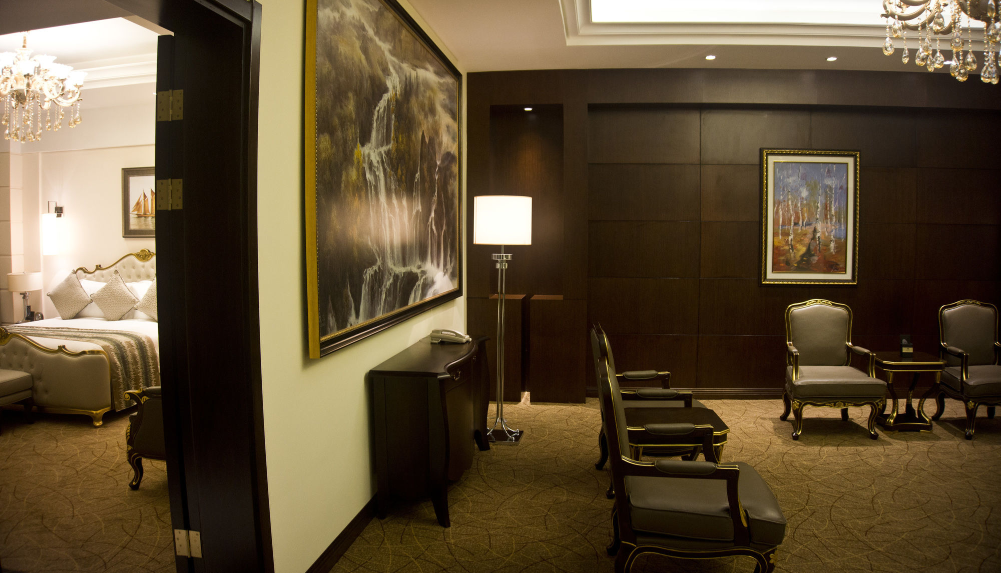 Фото Tang Palace Hotel