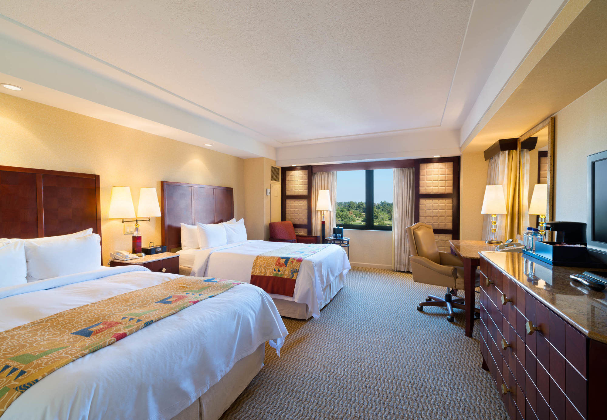Фото Long Beach Marriott