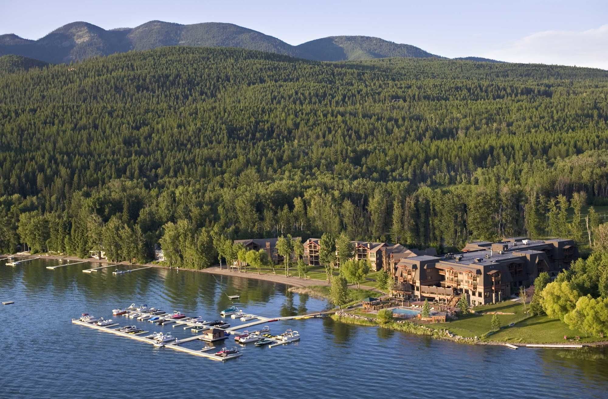 Фото Lodge at Whitefish Lake