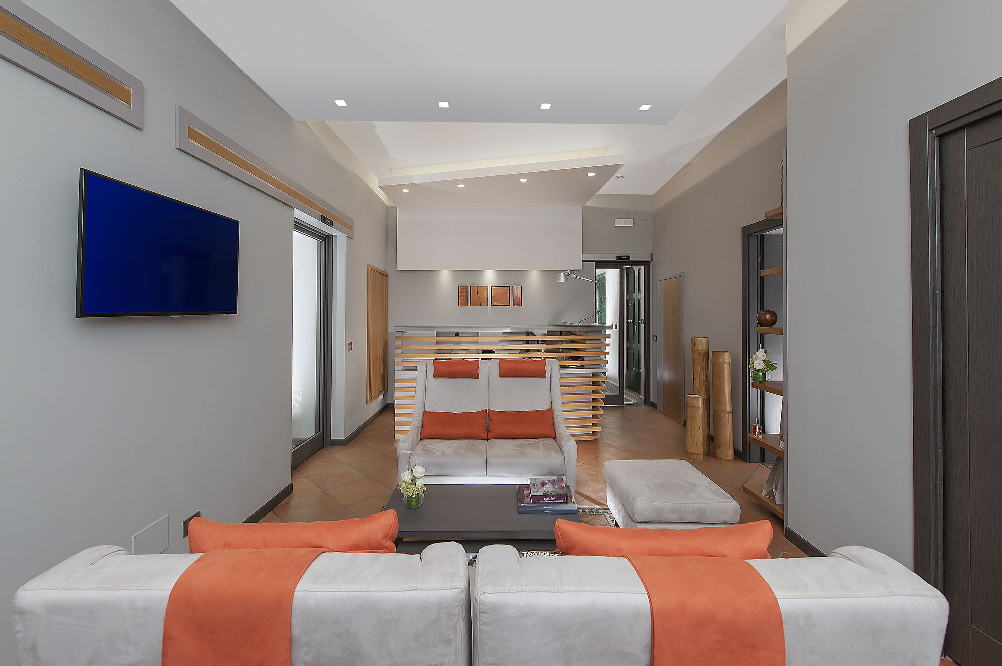 Фото Daphne Luxury Suites