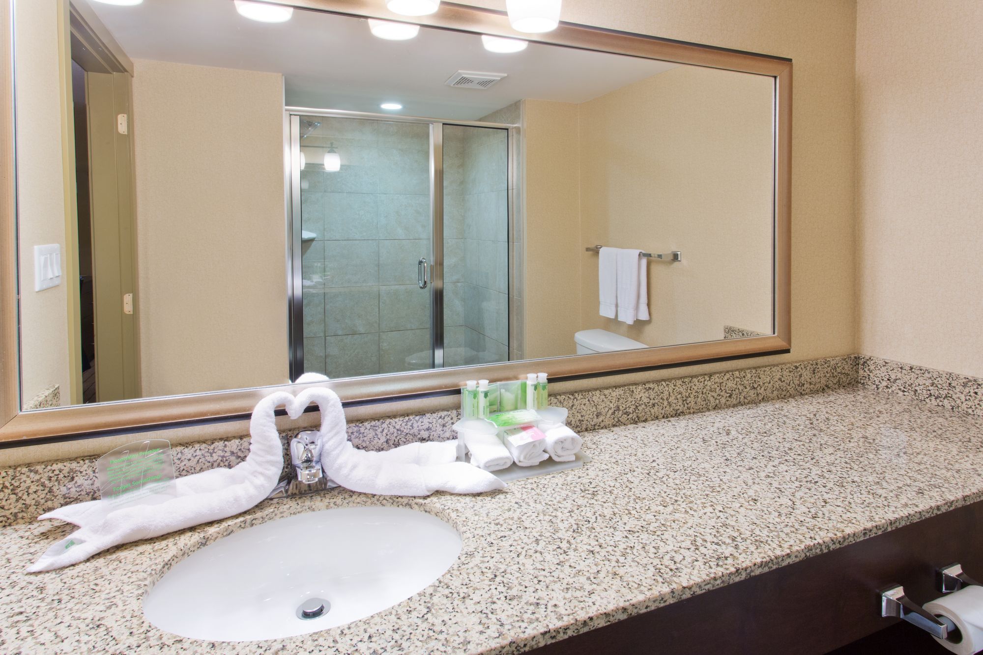 Фото Bayview Hotel