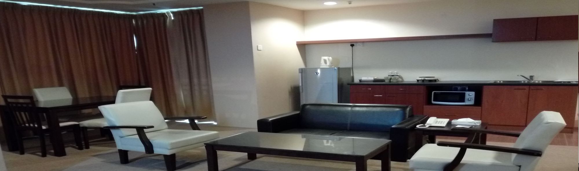 Фото Muar Traders Hotel