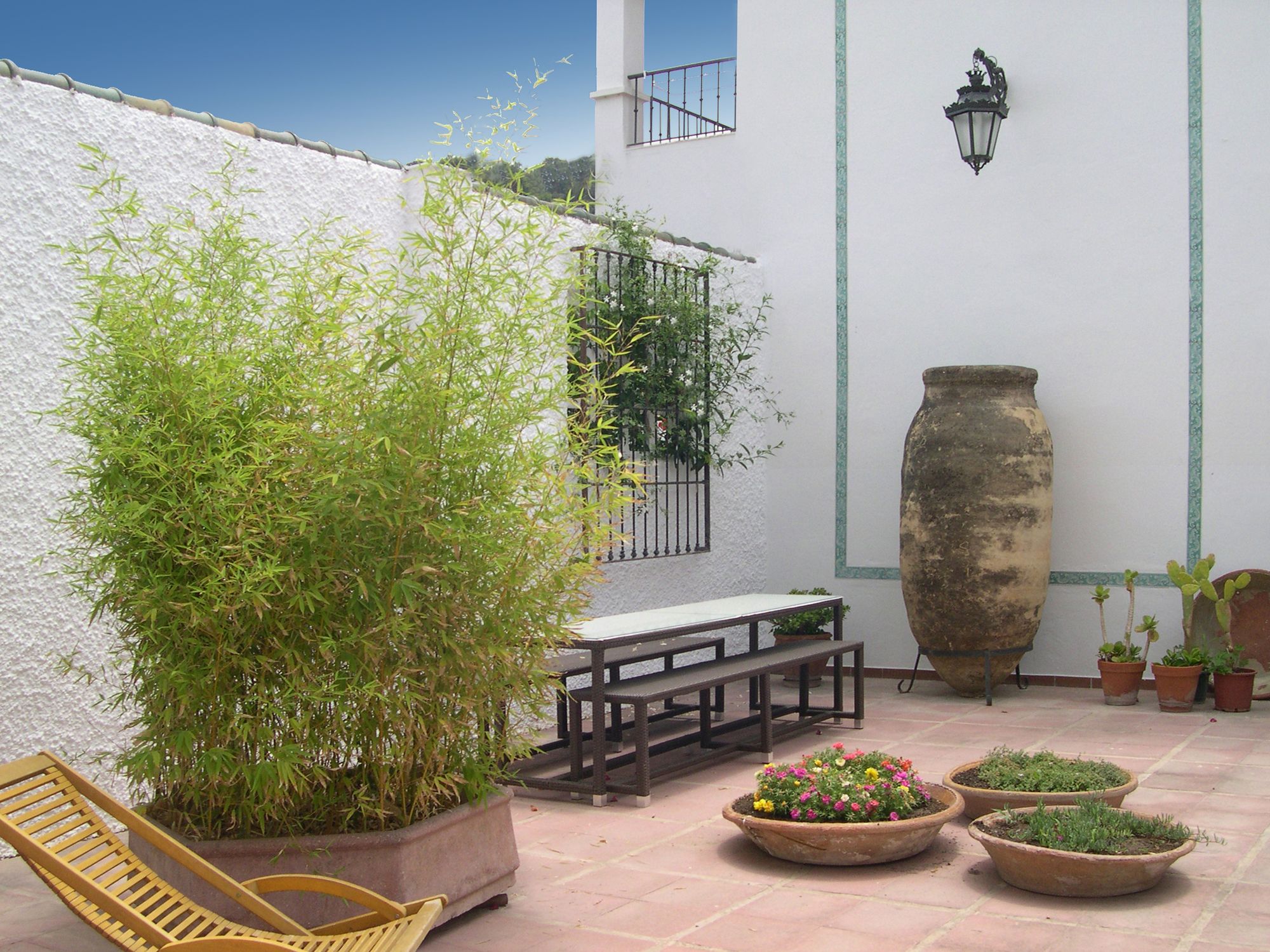 Фото Apartamentos Turisticos La Mundial