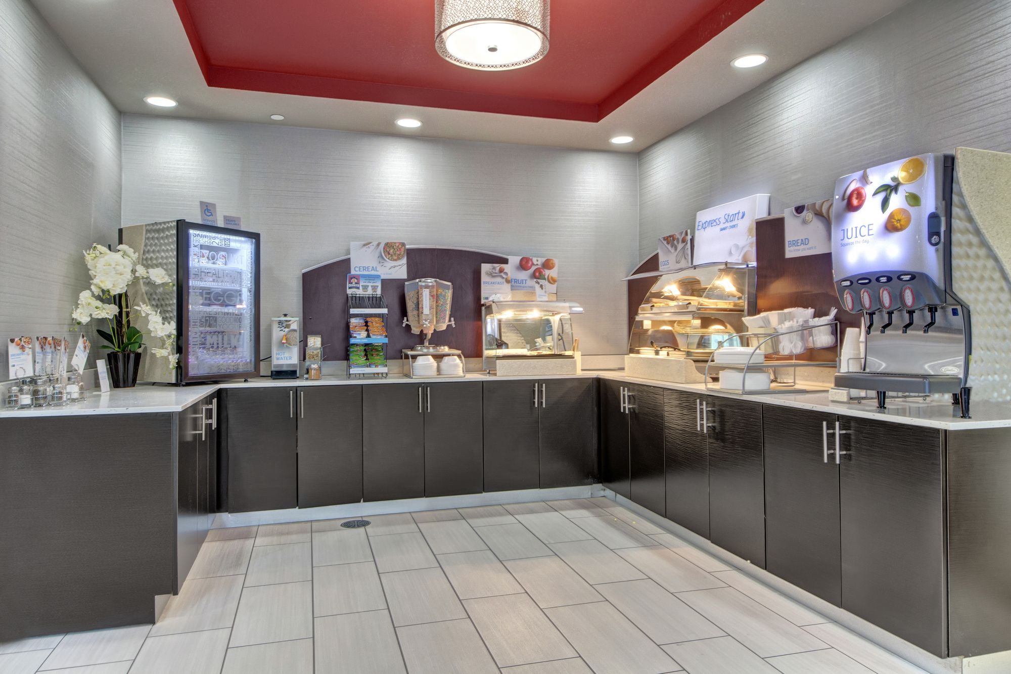 Фото Holiday Inn Express & Suites Oklahoma City North, an Ihg Hotel