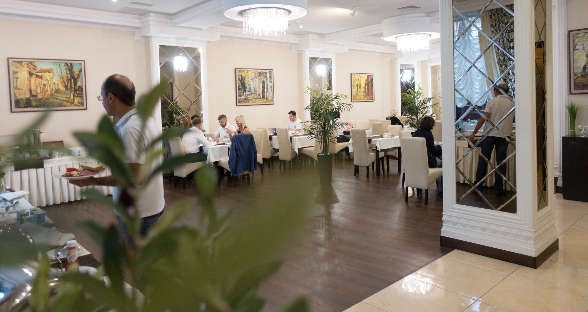 Фото Regency Hotel