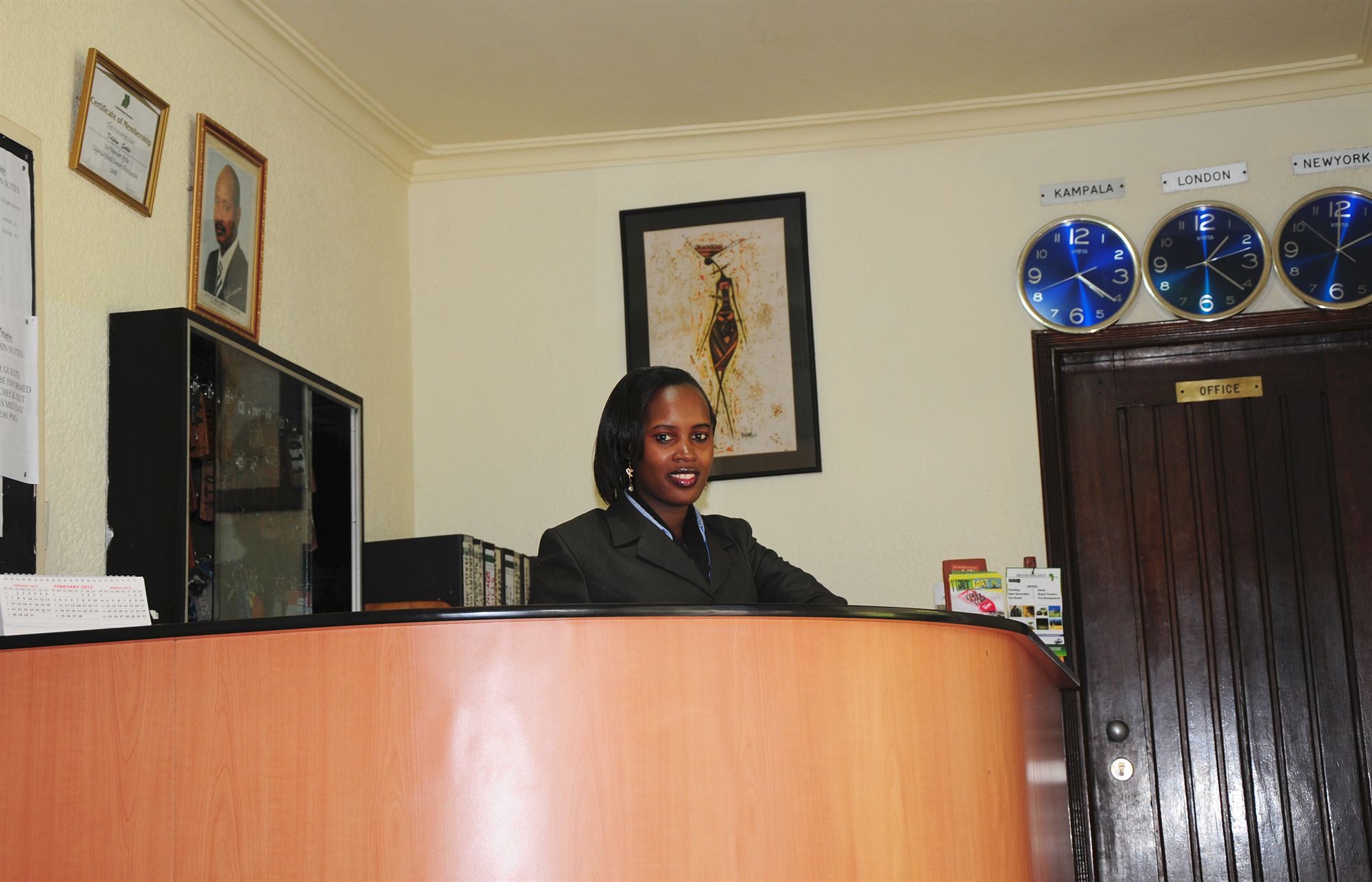 Фото Dolphin Suites