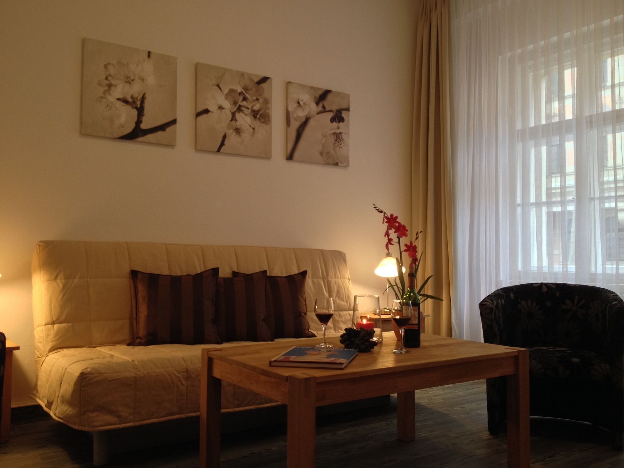 Фото Apartmenthaus Haus Feuerbach