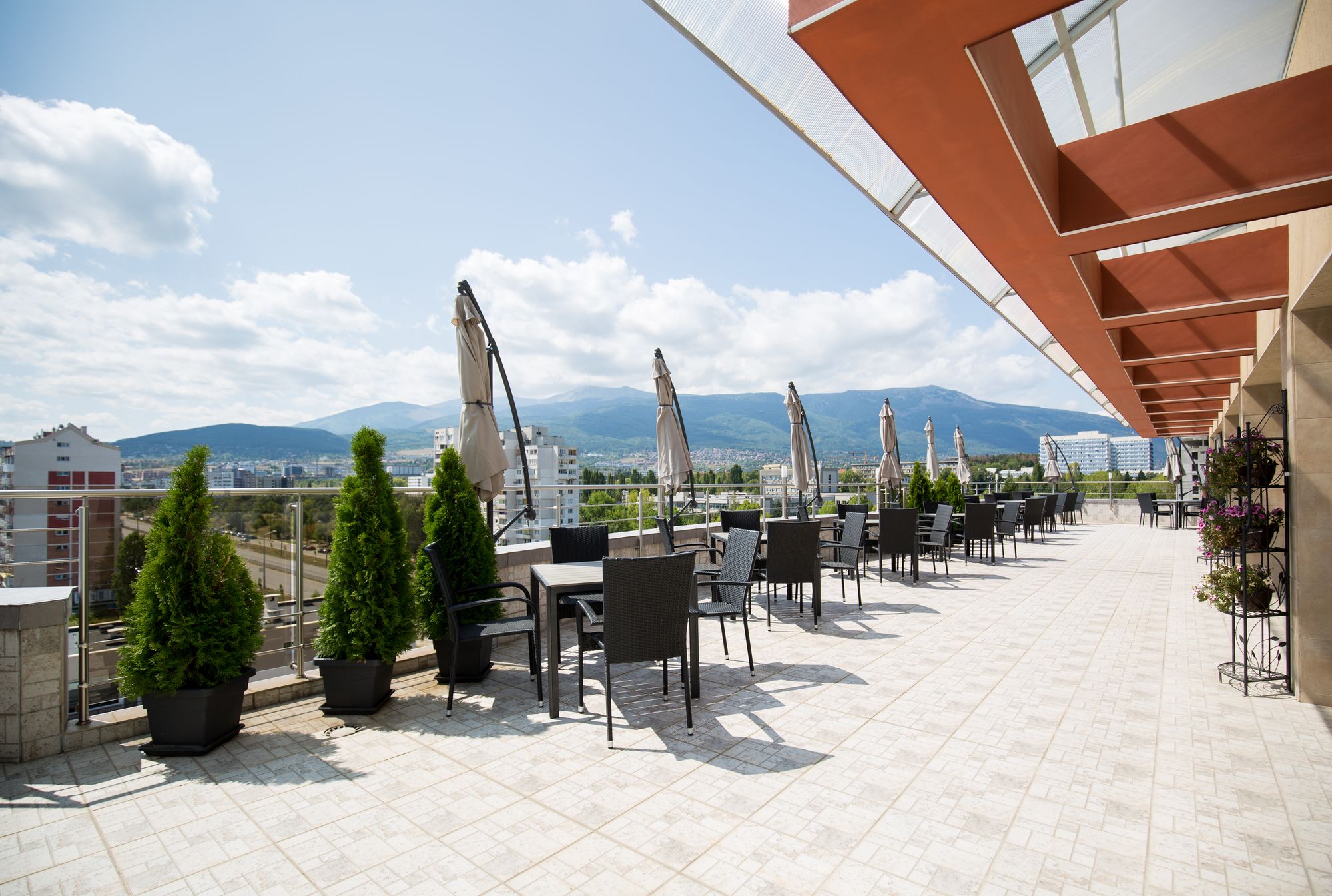 Фото Grami Hotel Sofia