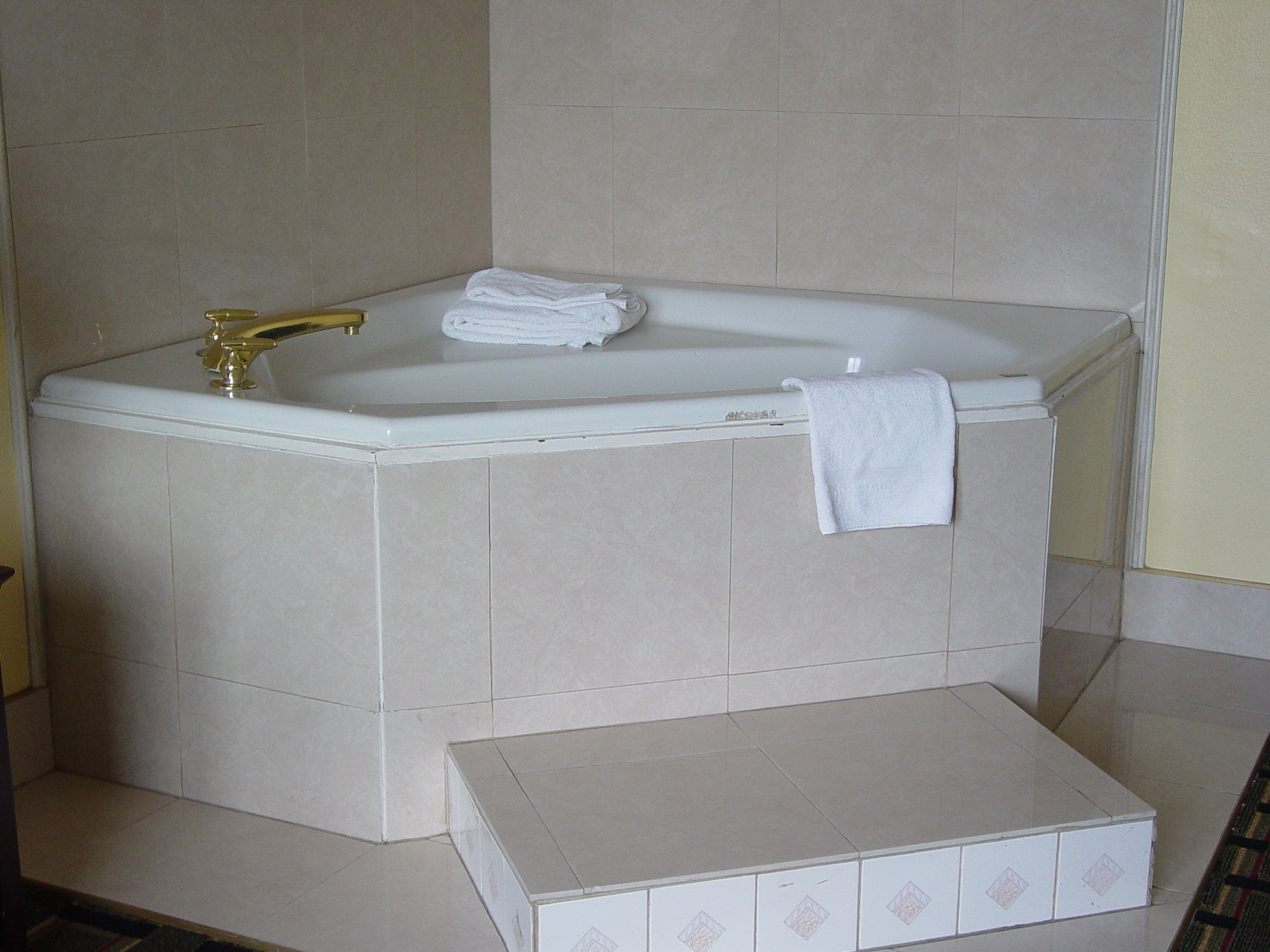 Фото Days Hotel & Conference Center by Wyndham Danville