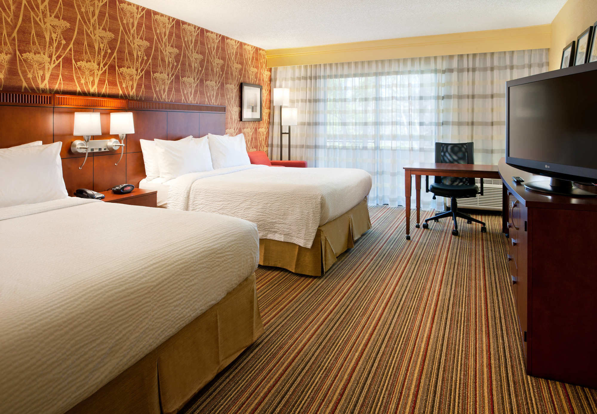 Фото Courtyard by Marriott San Diego Sorrento Valley