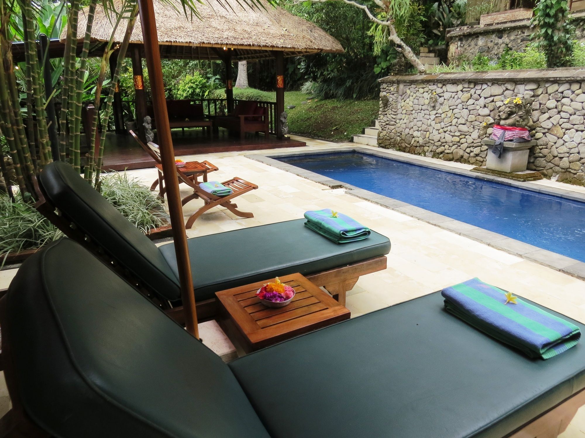 Фото Sama's Cottages and Villas