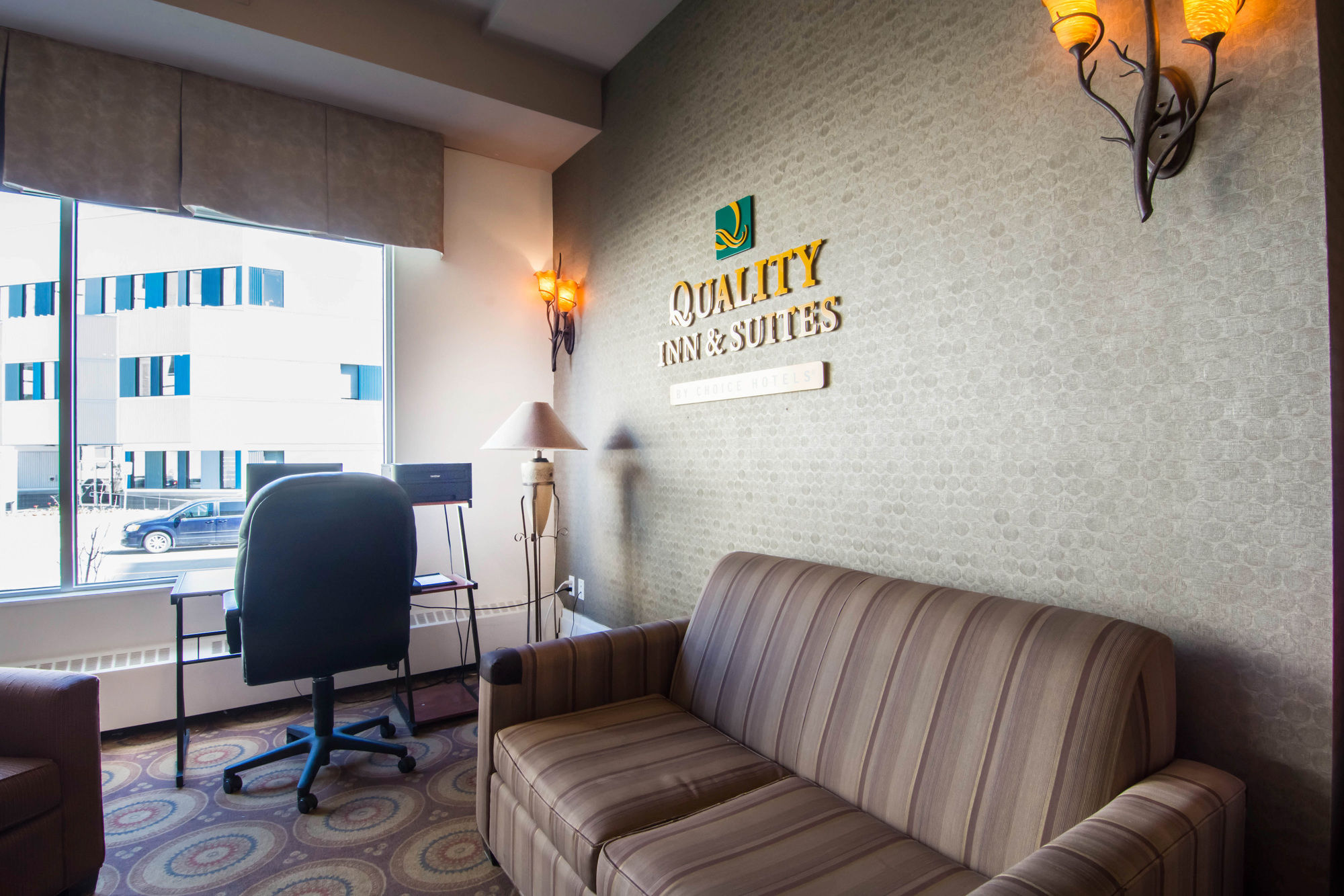 Фото Quality Inn & Suites Yellowknife