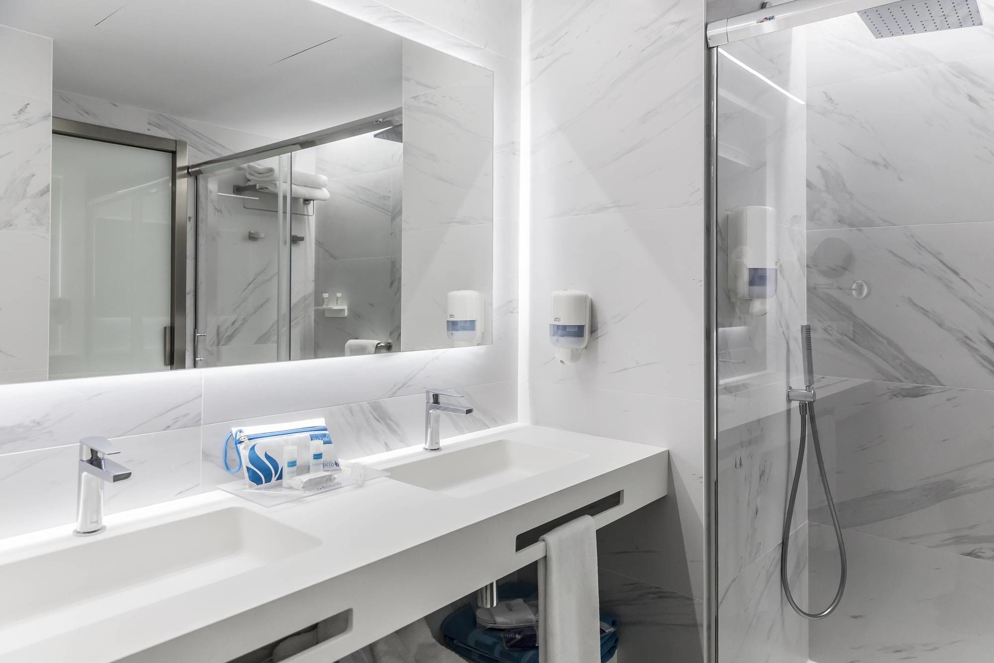 Фото Gran Hotel Las Fuentes de Fantasía Hoteles