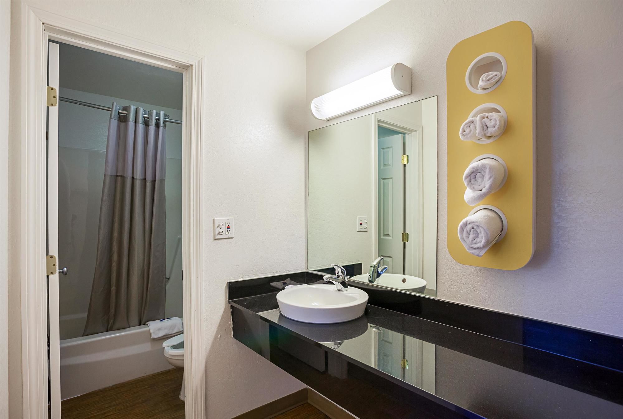 Фото Motel 6 Bangor, Me