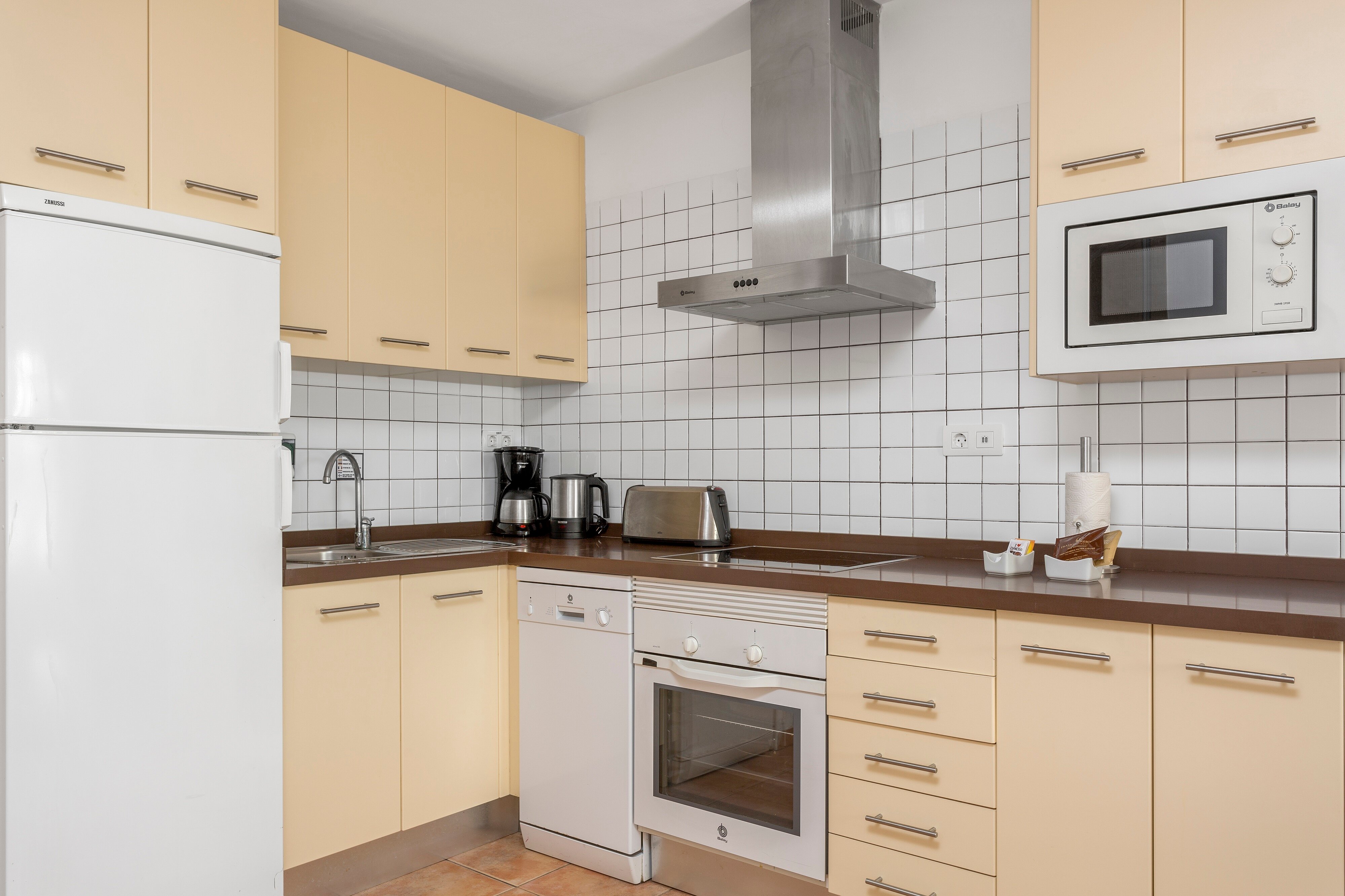 Фото Sunset Harbour Club