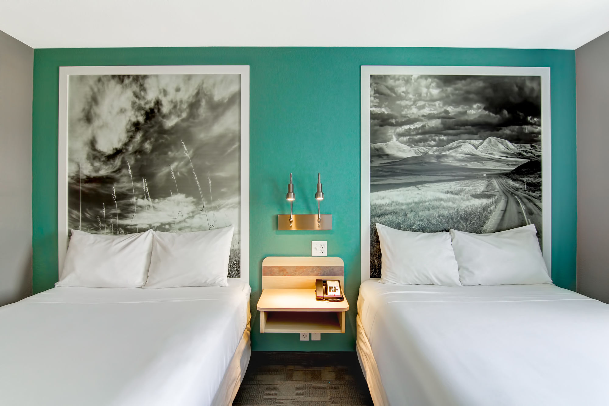 Фото Home Inn Express Medicine Hat