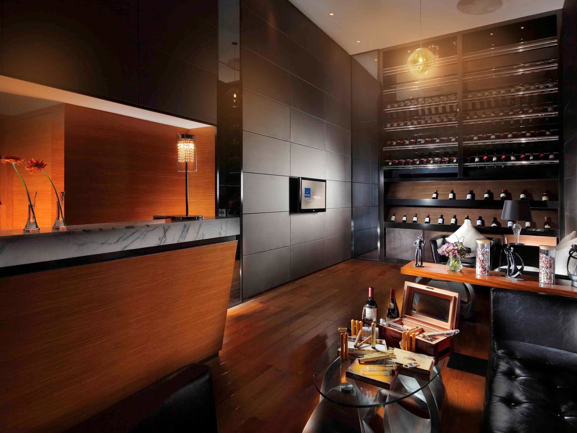 Фото Novotel Zhengzhou Convention Centre Hotel