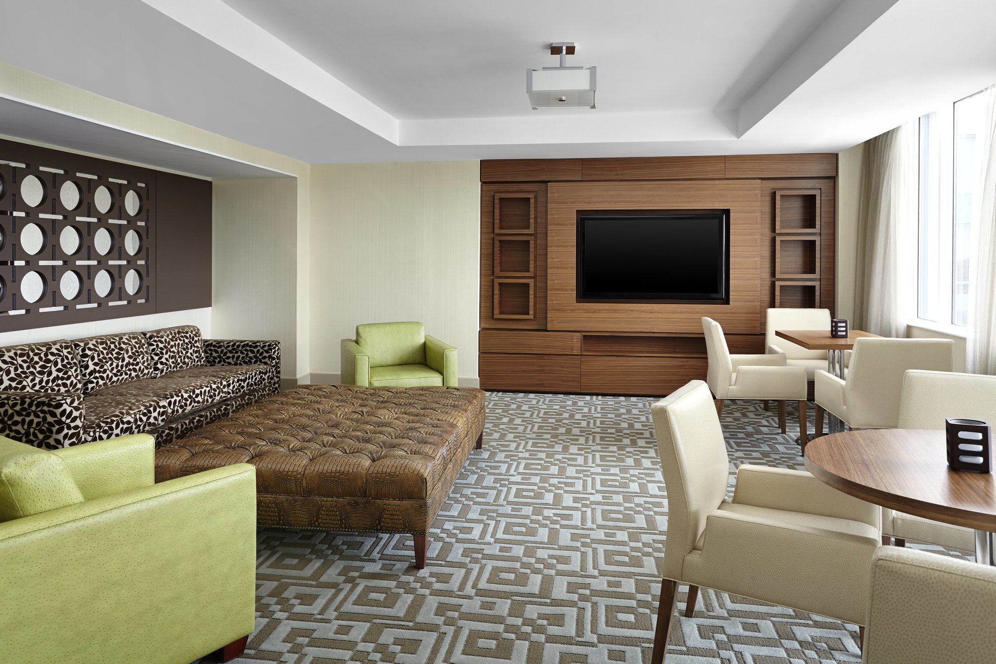 Фото Sheraton Parkway Toronto North Hotel & Suites