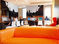 Фото Urbany Hostels Barcelona