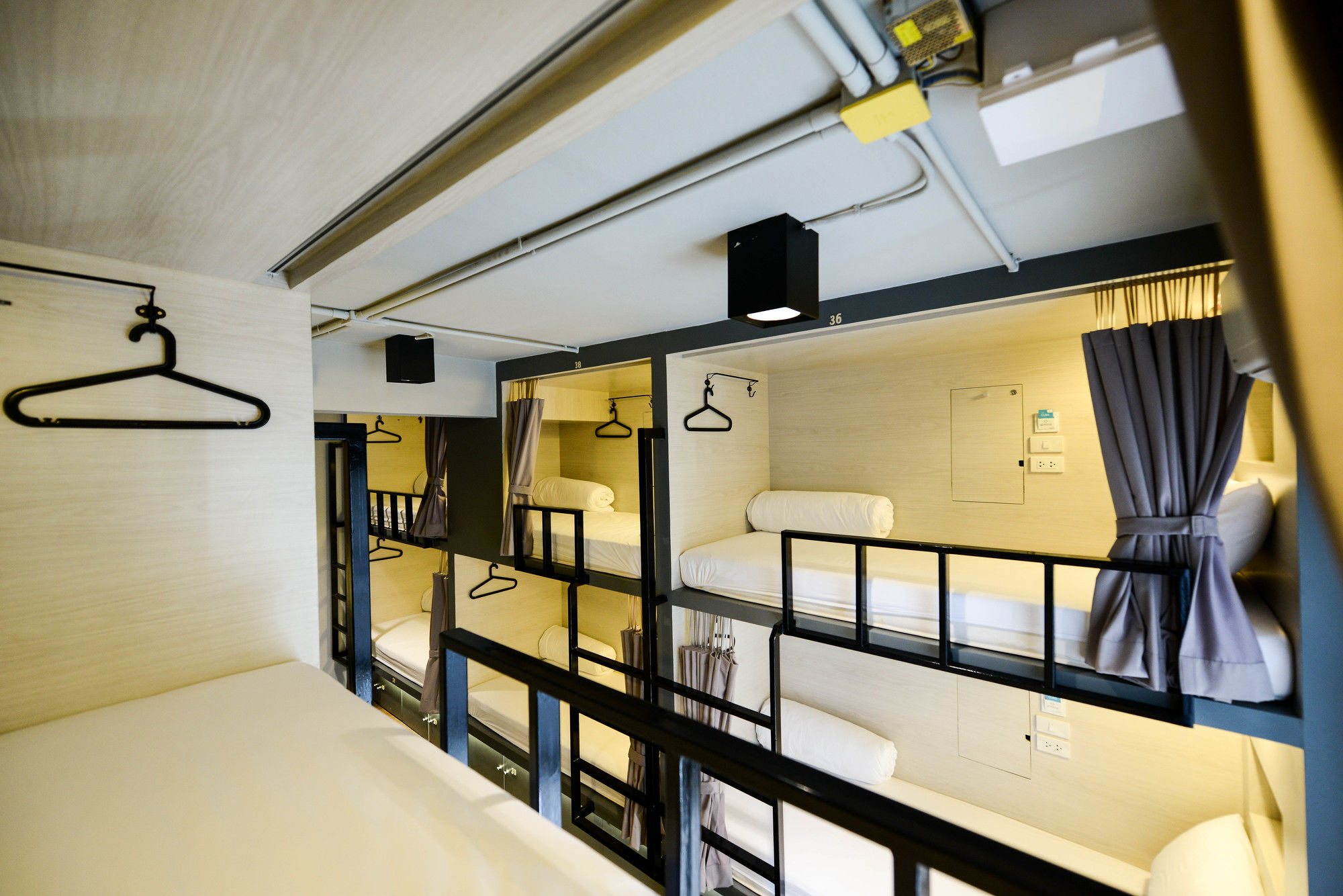 Фото The Cube Hostel