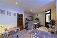 Фото Hôtel Le Petit Château