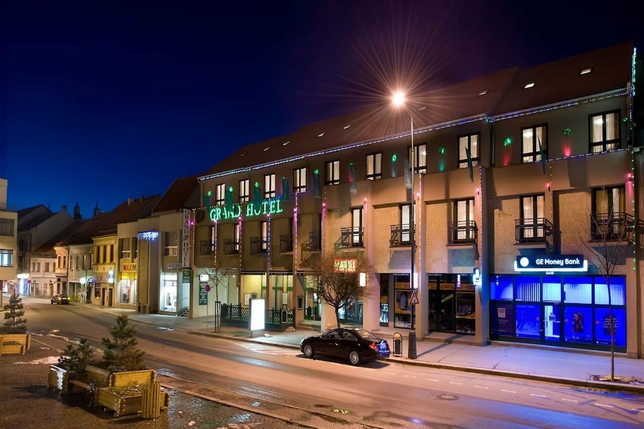 Фото Grand Hotel