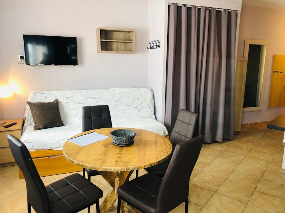 Фото Apartamentos Pie de Pistas Mikka 3000