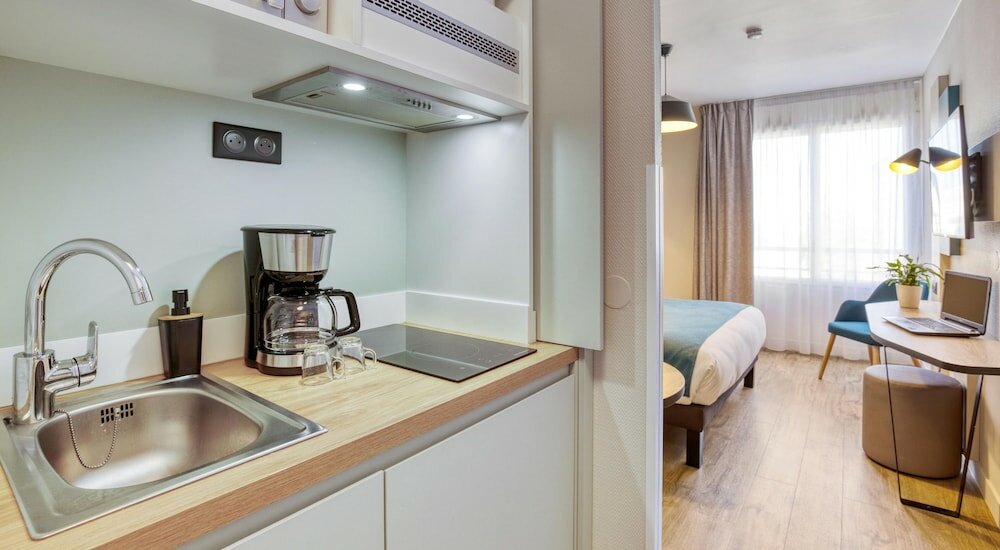 Фото Appart'City Confort Paris Clichy Mairie