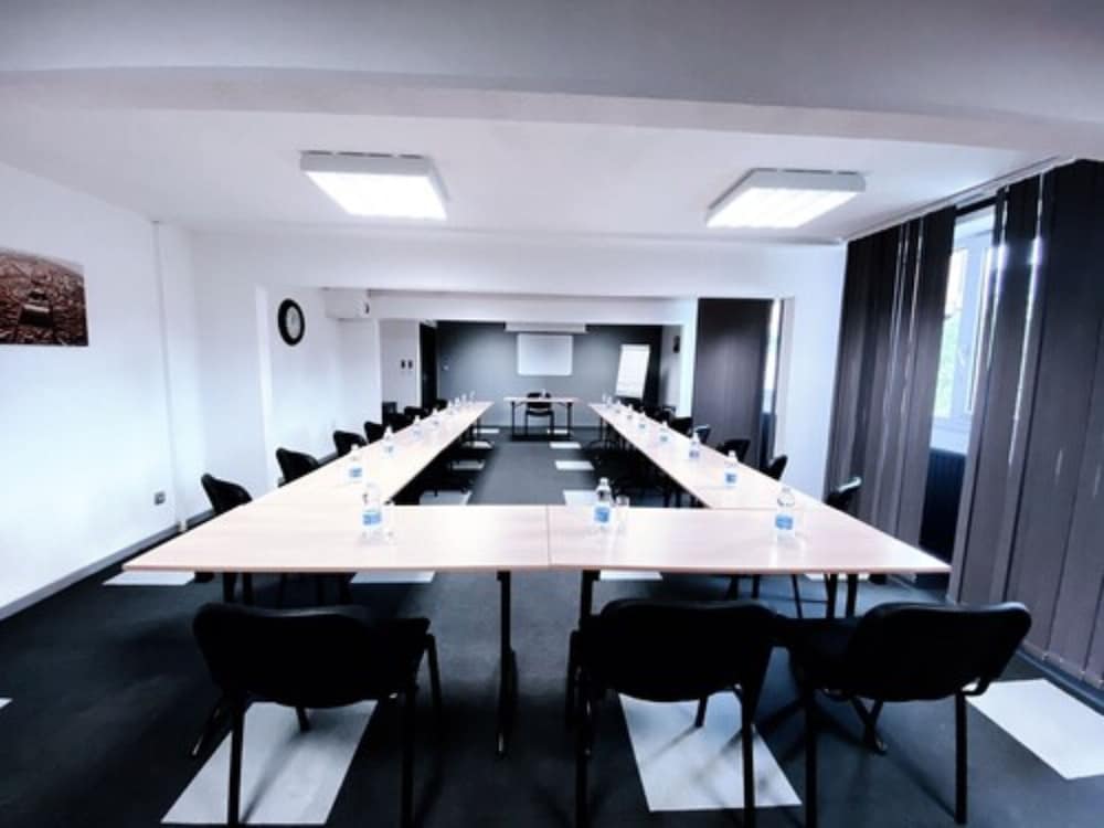 Фото The Originals City, Hotel Ariane, Toulouse