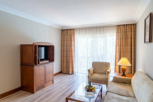 Гостиница IC Hotels Airport в Муратпаше