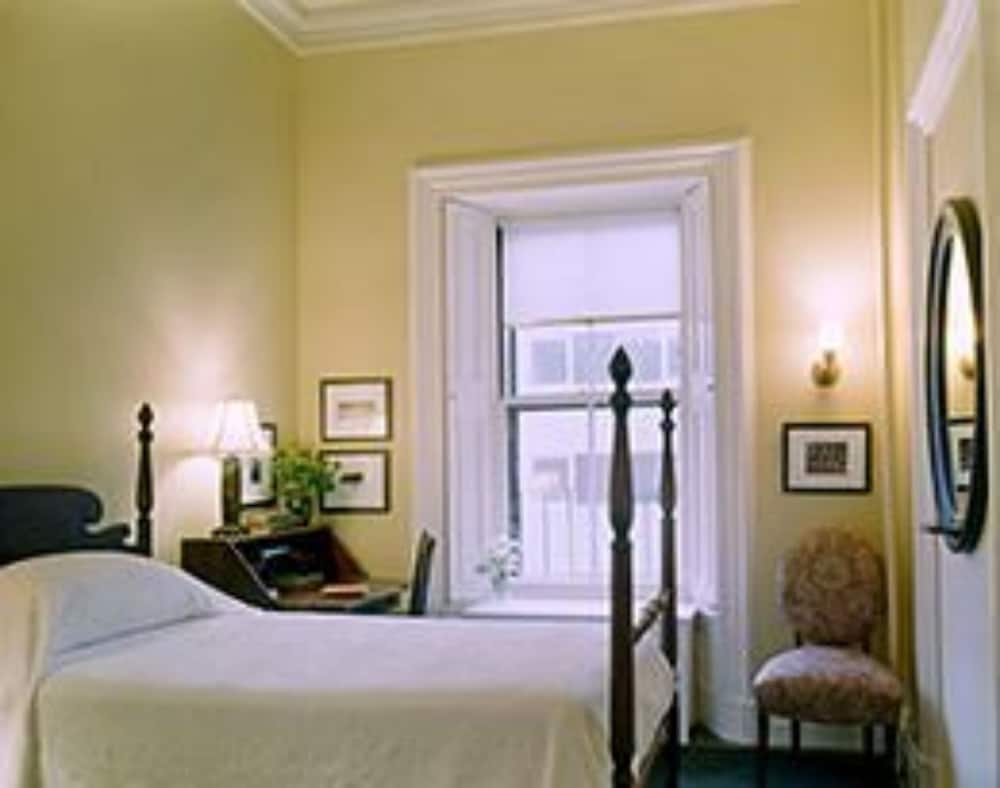 Фото The College Club of Boston