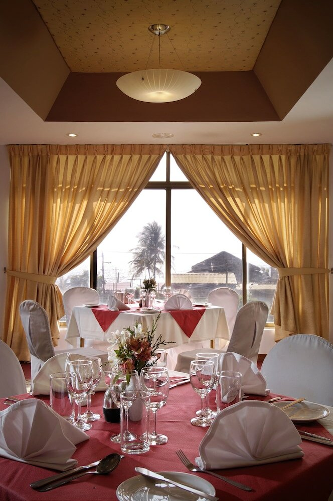 Фото Berjaya Hotel Colombo