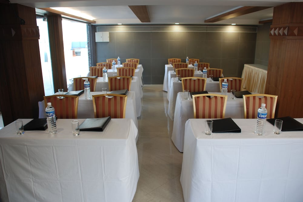 Фото Hotel Oriental Aster - Mumbai International Airport