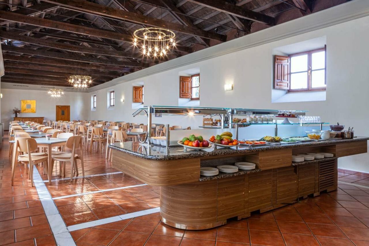 Фото Macià Monasterio de los Basilios Hotel