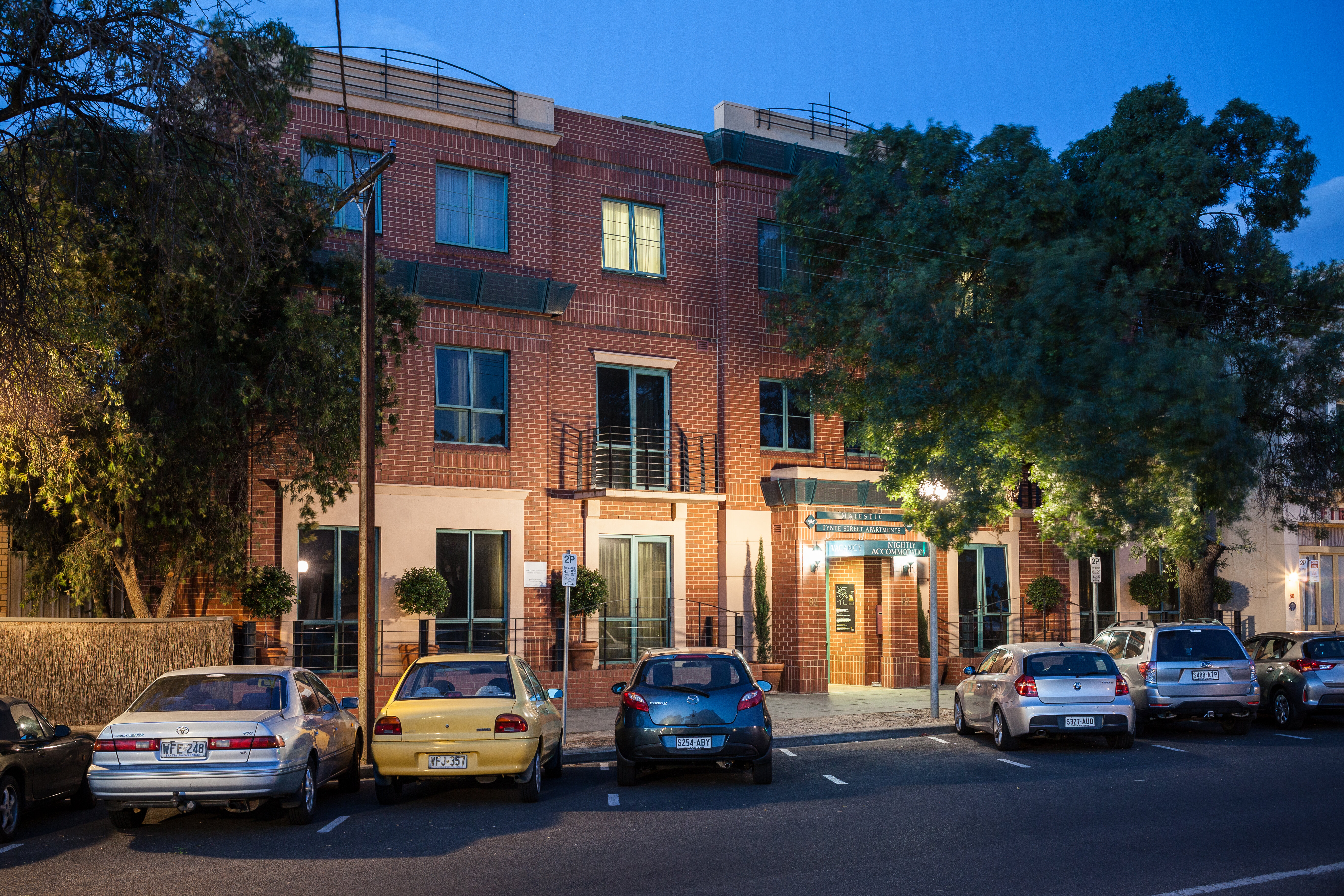 Фото Majestic Tynte Street Hotel