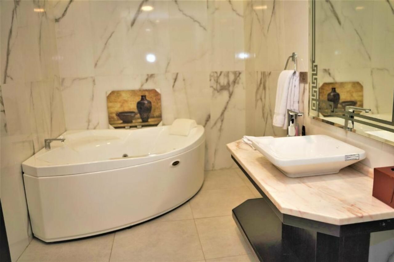 Фото Petra Canyon Hotel