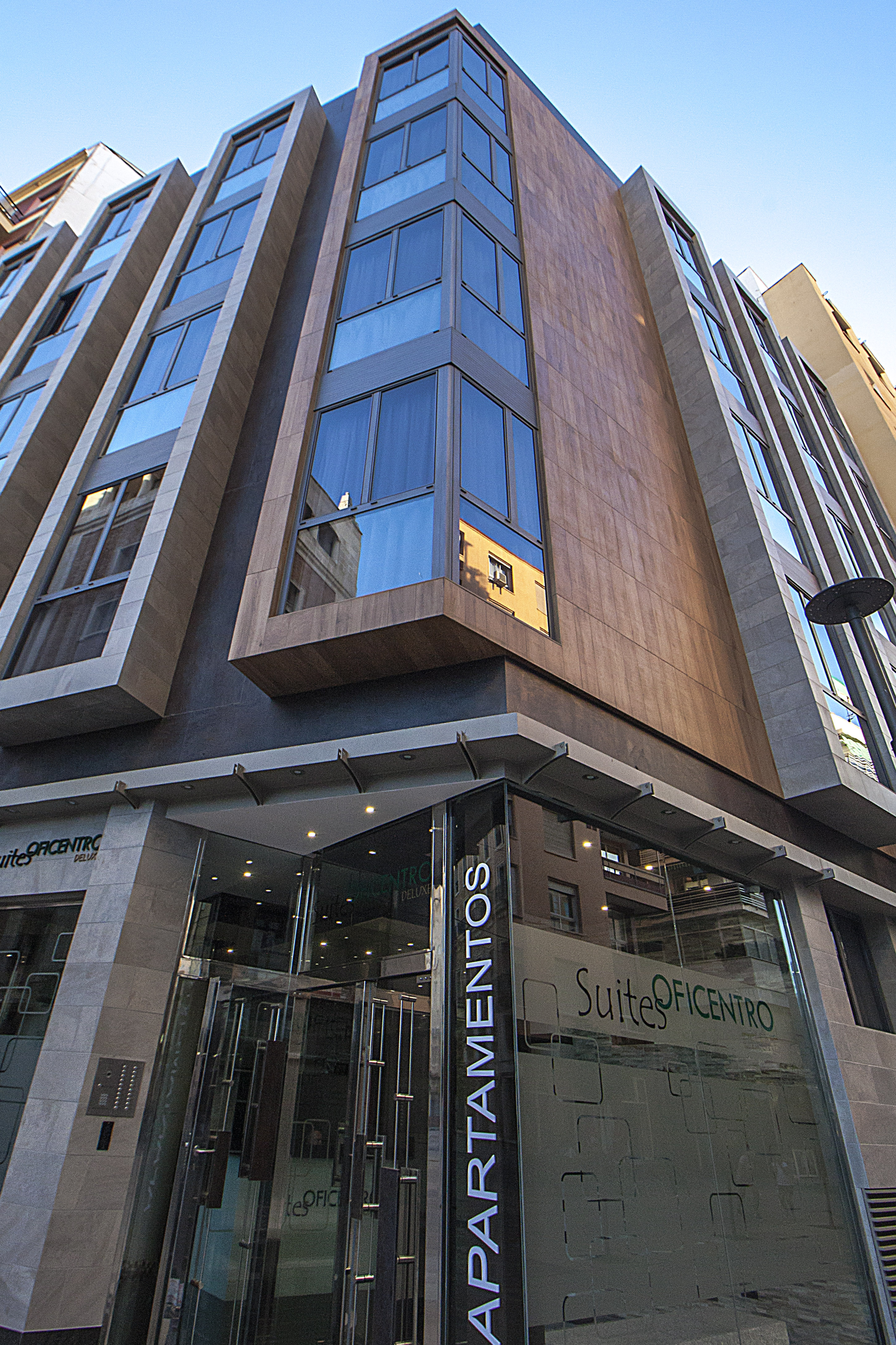 Фото Apartamentos Suites Oficentro Deluxe