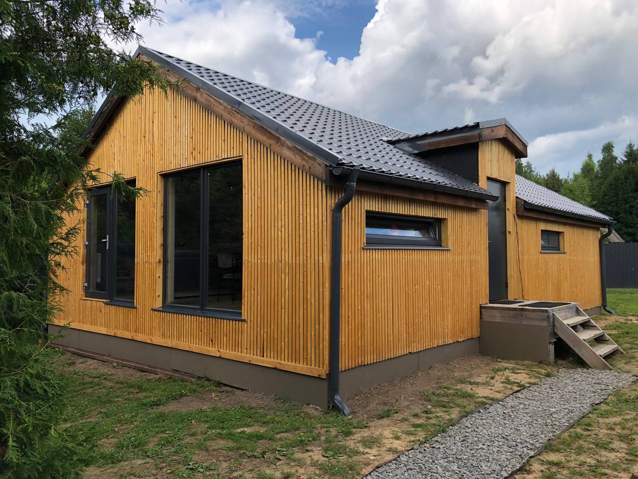 Фото Дом на Первой линии Волги